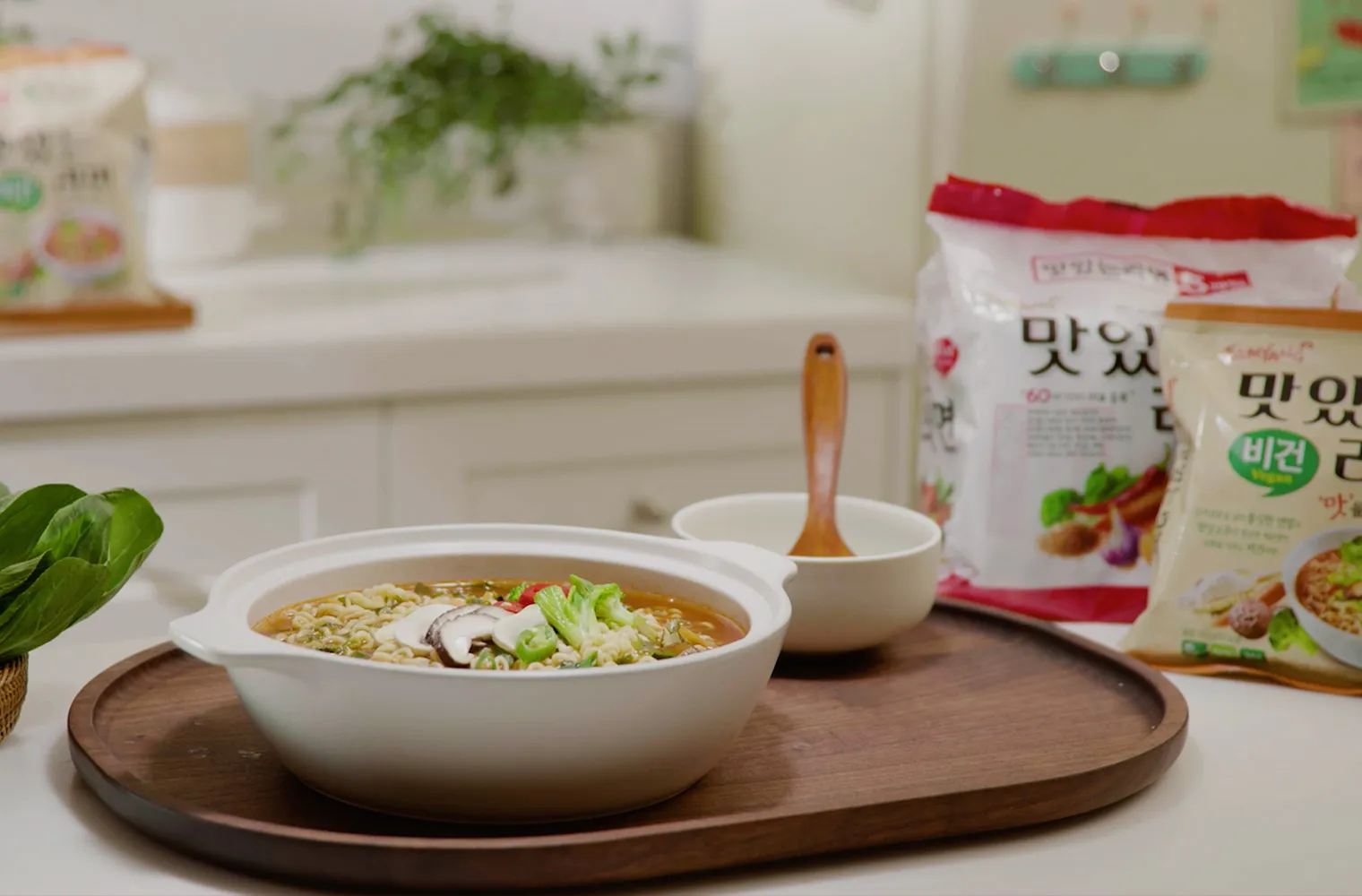 brand-historic-noodles-slide-03-04