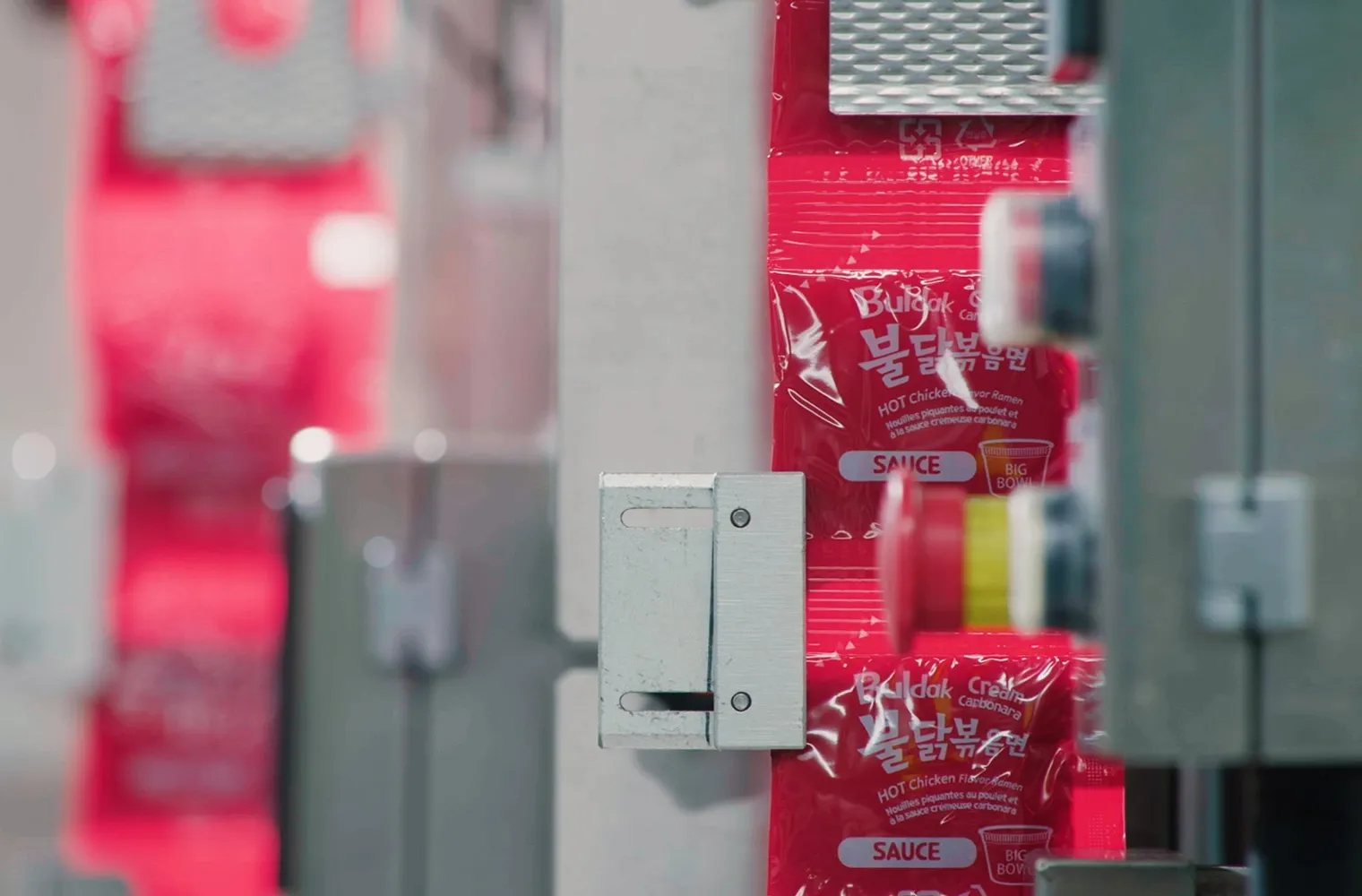 brand-leading-buldak-slide-01-03